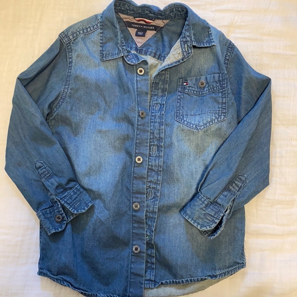 TOMMY Hilfiger denim button down shirt. Size 4